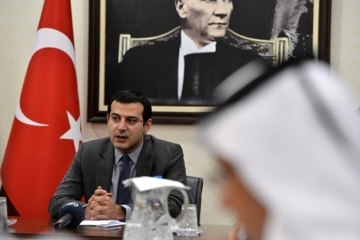 Davutoğlu'nun Danışmanı: ABD'nin Kobani Operasyonu PR Kampanyası