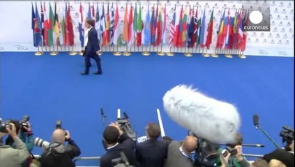Ucraina: Putin vede Poroshenko "restano incomprensioni"