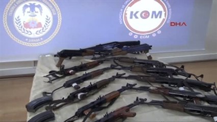 Şırnak'ta 12 Kalaşinkof Tüfek Ele Geçirildi