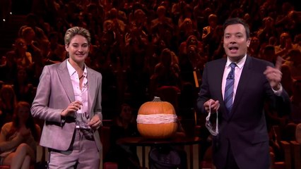 La citrouille à retardement avec Jimmy Fallon et Shailene Woodley