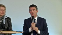 Valls se félicite de la modulation des allocations familiales: 