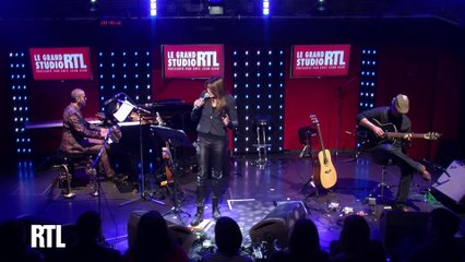 Carla Bruni - Salut marin en live dans le Grand Studio RTL