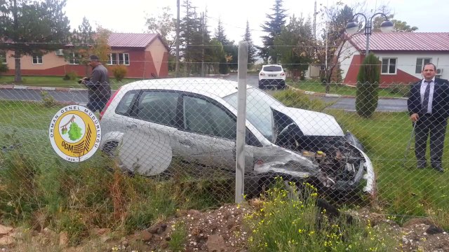 Bor Yolu Birko Kavşağında Yeni Bir Kaza - Hayrettin YENEL ATV - AHaber Muhabiri