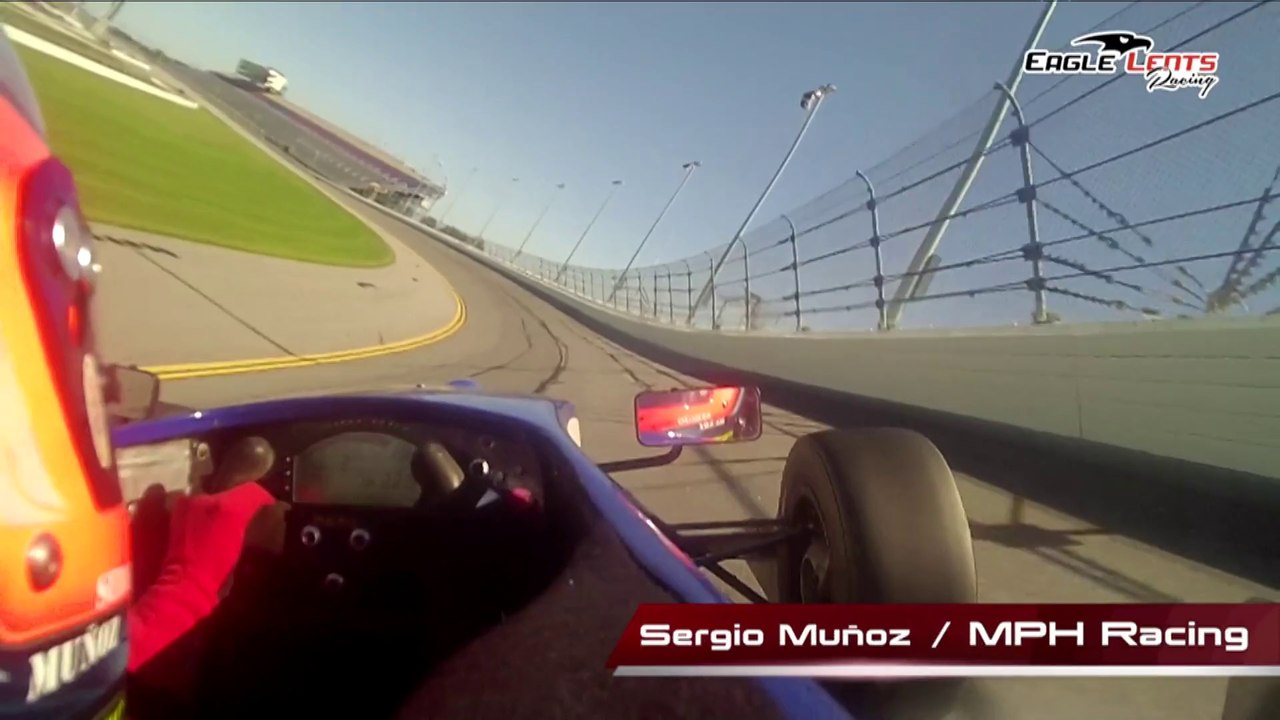 Vuelta abordo con Sergio Muñoz (DAYTONA LATAM F2000)
