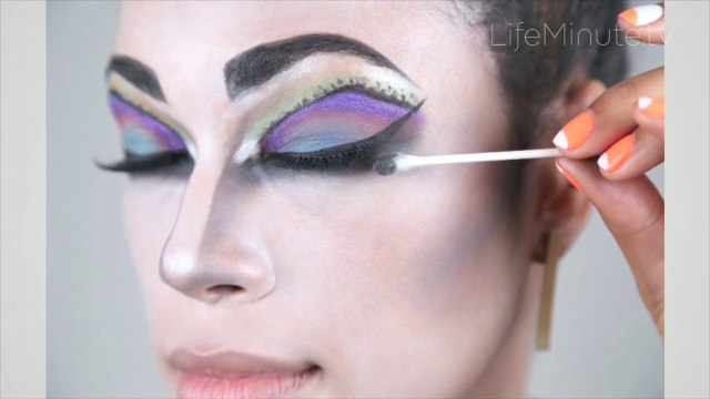 Makeup Tricks AND Treats for Halloween Hotties