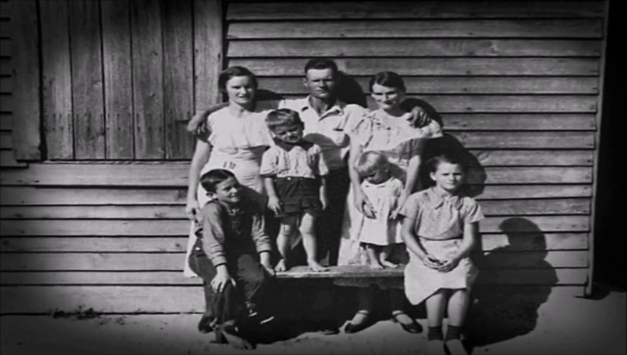 WOODY GUTHRIE: THIS MACHINE KILLS FASCISTS (1912-1967)