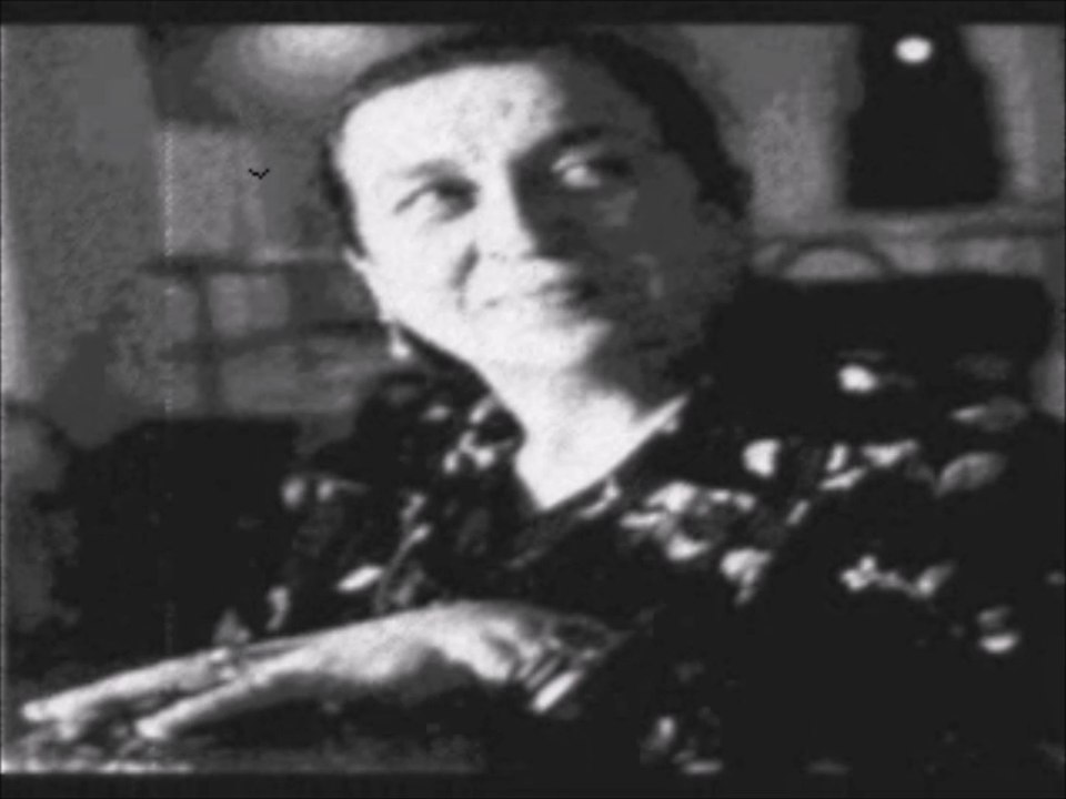 SENNUR SEZER: ANNEM VE KUŞLAR