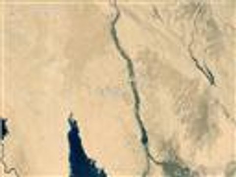 قصف جوي يستهدف مسجدا شرق تكريت