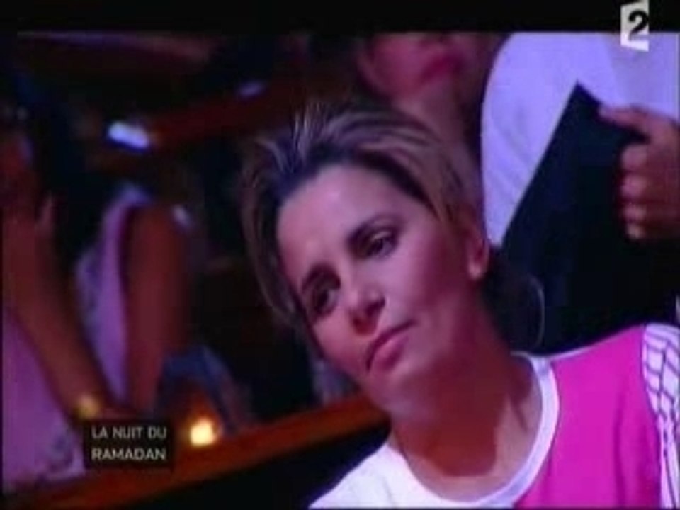 Souad Massi chante khallouni