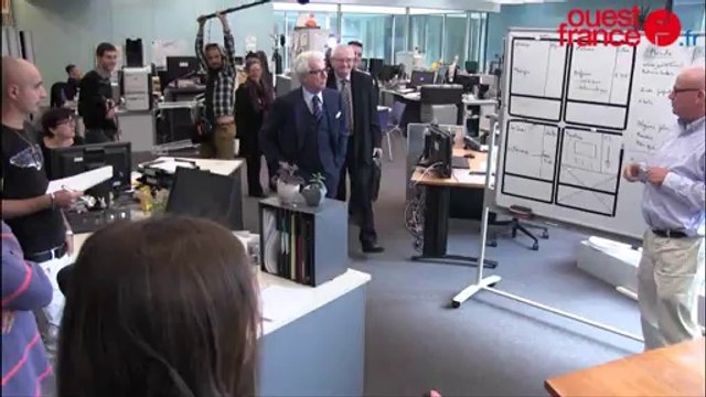 Ken Follett invité de Ouest-France visite le siège du journal à Chantepie (35)