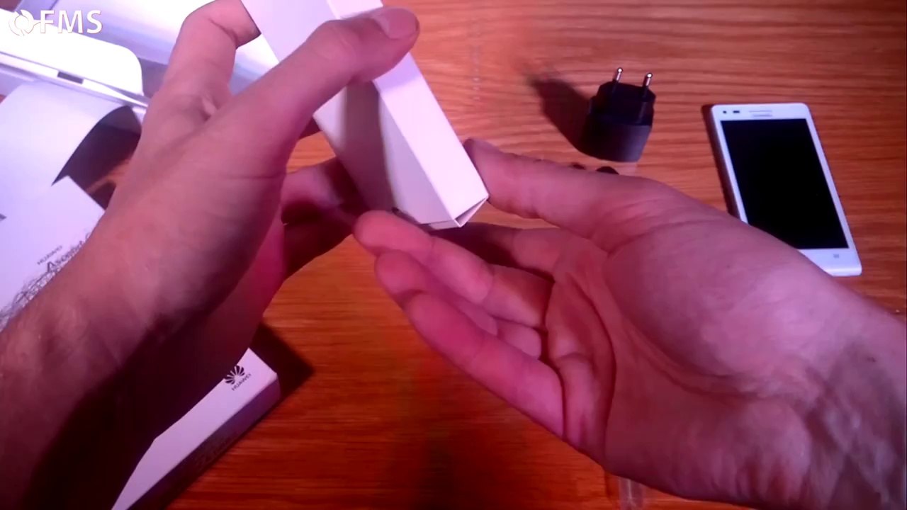 Huawei Ascend G6: Unboxing