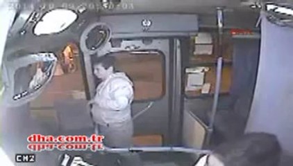 Hem sürdü, hem dövdü