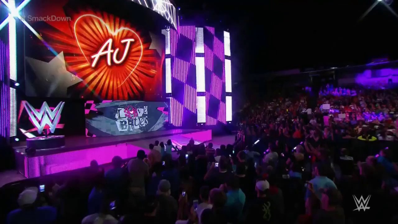 AJ Lee vs. Layla
