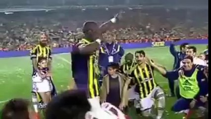 Fenerbahçeli Futbolcular Hacı Ağan evde mi türküsüne böyle oynadı