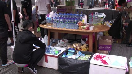 Hong Kong: les manifestants réinvestissent un campement