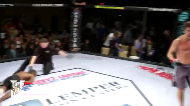 MMA reporter Spencer Lazara knocks opponent out