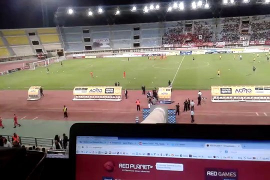 Η προθέρμανση του Ολυμπιακού στο Παγκρήτιο Στάδιο