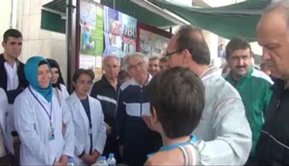 VALİ SEDDAR YAVUZ ATAPARKTA PROTOKOL ÜYELERİ İLE BİRLİKTE YÜRÜDÜ