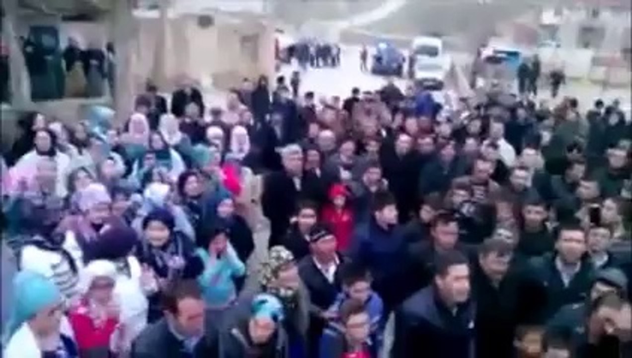 yaylabağı kasabası akp belediye başkanını işci çıkarma sıkandalı