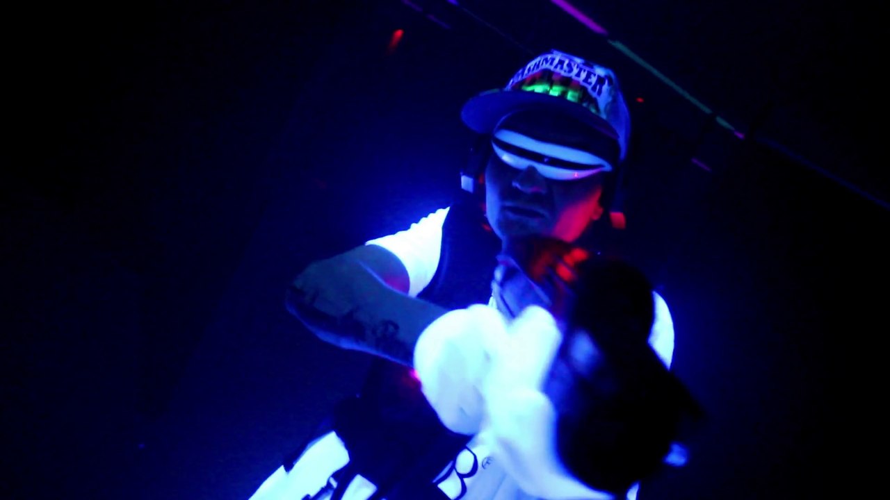 Flashmaster Ray - Electric B-Boy (OFFICIAL MUSIC VIDEO HD)