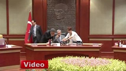 Arınç: 'O Binaların Süratle Yıkılması Gerekiyor'