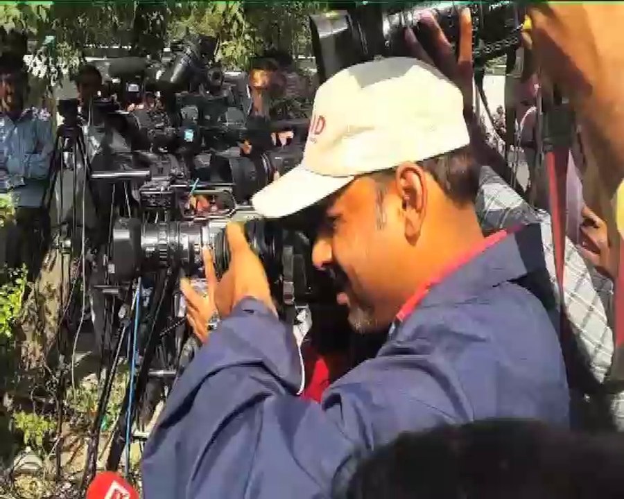 Smiles When He Was Questioned As WhenHe Will Be Tying In Marriage Knot