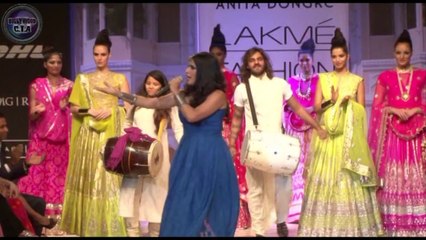 Bollywood's Most EMBARRASING & FUNNY Moments 2014 | Funny Fall Compilation