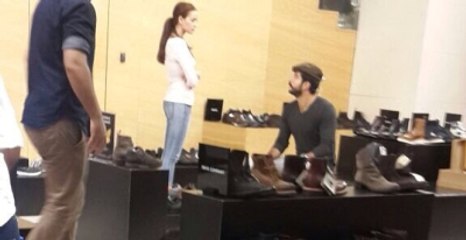 下载视频: Burak Özçivit ve Fahriye Evcen Alışverişte Görüntülendi