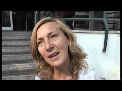 Napoli - La madre di Ciro Esposito dai familiari del bimbo seviziato (18.10.14)