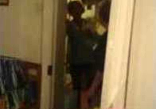 Prankster Irishman Terrifies Mammy With a Tiny Frog