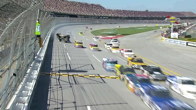 Nascar Truck Series Talladega 2014 Kennedy Massive flip