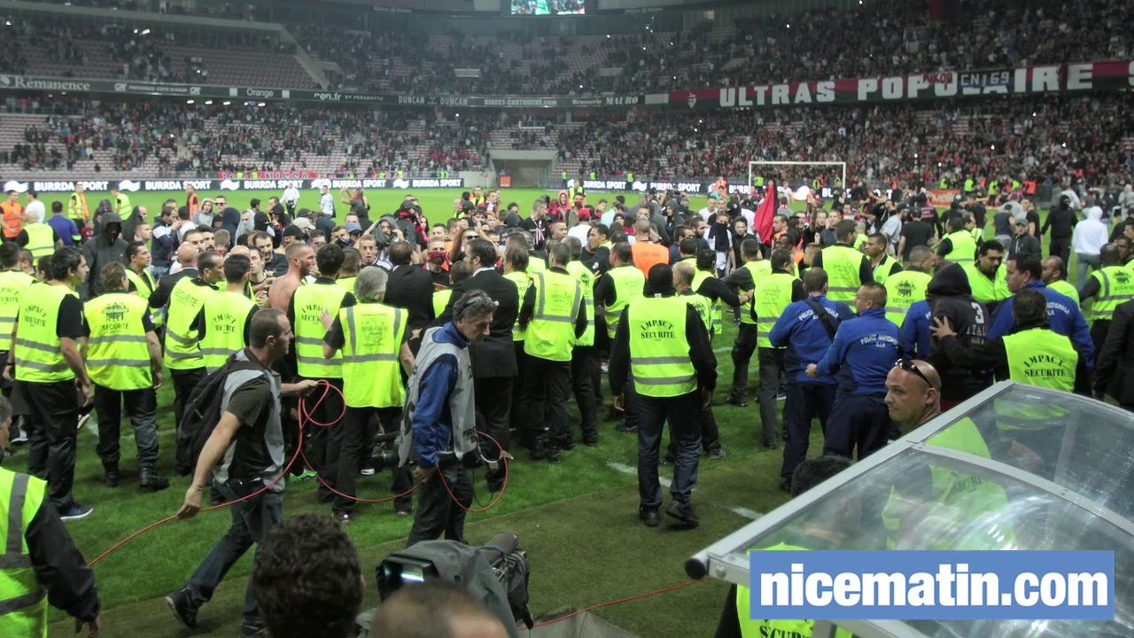 Les bagarres après le match Nice-Bastia, un supporter sur le terrain raconte