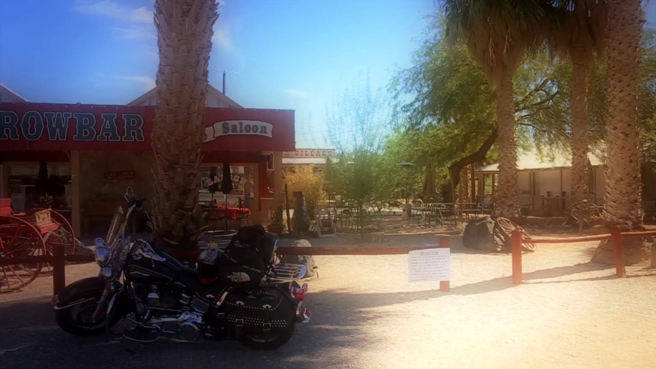 MOTORCYCLE DESTINATIONS - LAS VEGAS, CALIFORNIA - CROW BAR CAFE & LOUNGE - HD