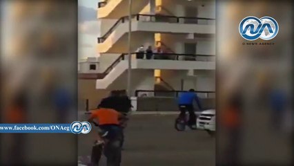 بالفيديو.. الرئيس السيسي يقود دراجته فى المعمورة بالإسكندرية