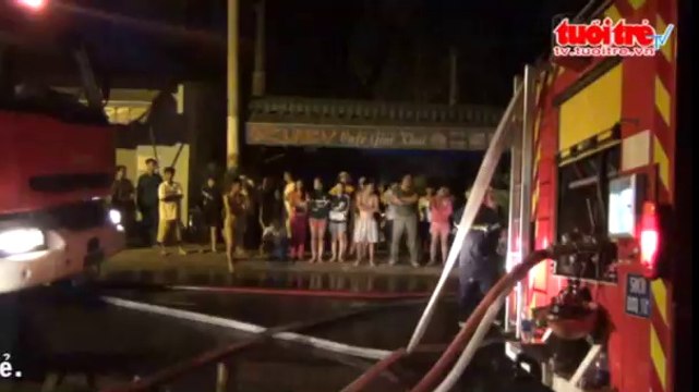 Công ty sản xuất túi xách cháy trong đêm