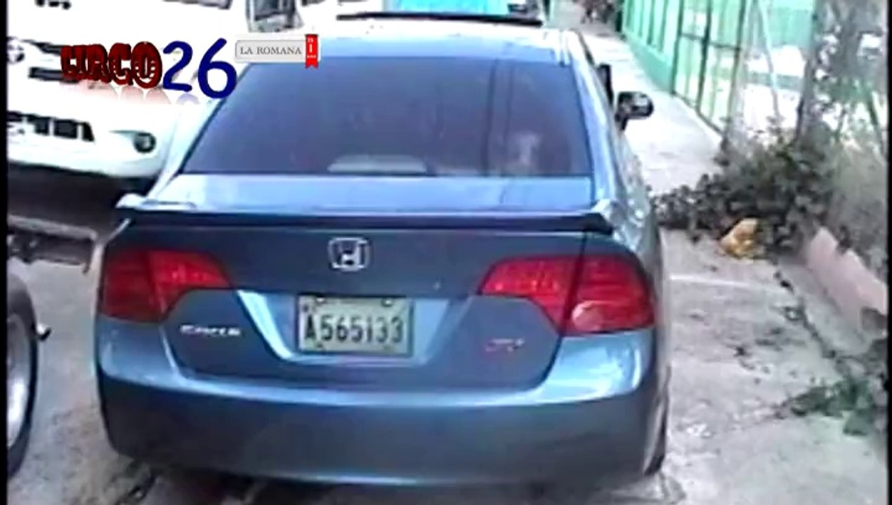VEHICULO CHOCA CONTRA VIVIENDA EN LA ROMANA