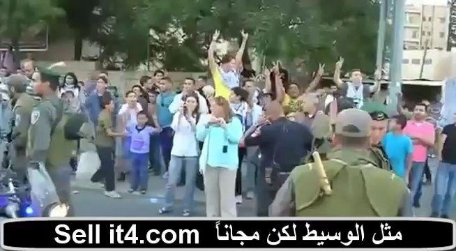 شاب يهودي امريكي يفضح اسرائيل وشاهدوا مذا حصل له - هذه هي اكبر دولة ديمقراطية التي تتشدق بها زوجة يحيى الفخراني وعكاشة النجس وهالة صدقي الغانية!!