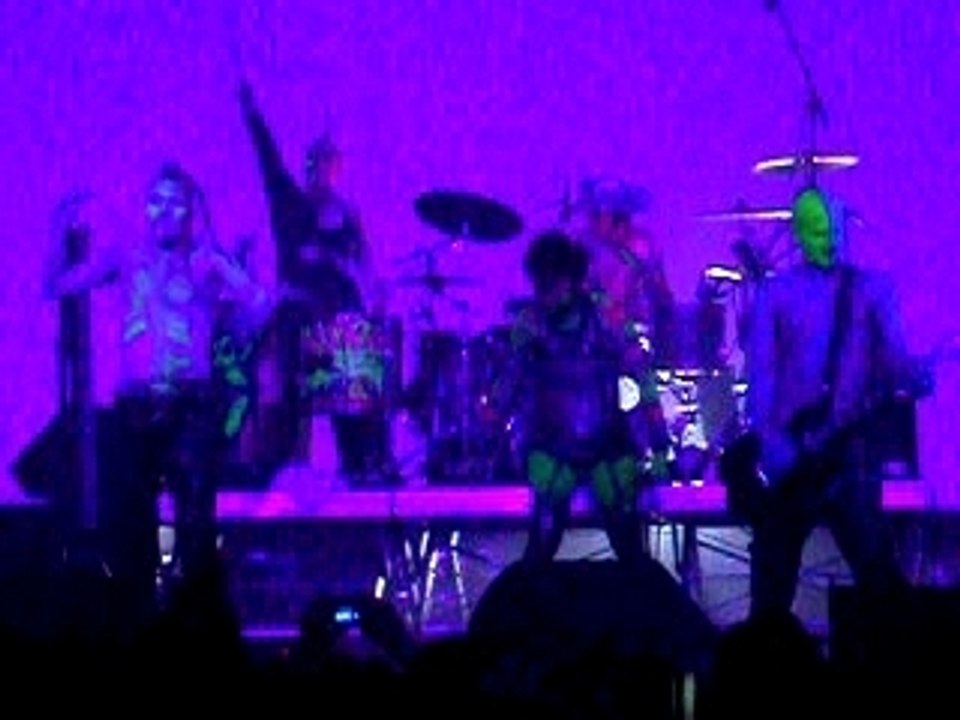 Z11 Heretik Zenith 10/02 Punish Yourself