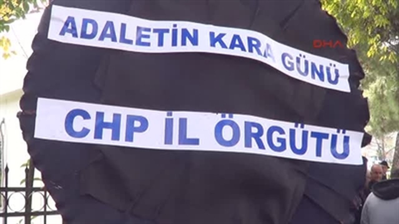 Samsun- Chp?liler Adliye Önüne Siyah Çelenk Bıraktı