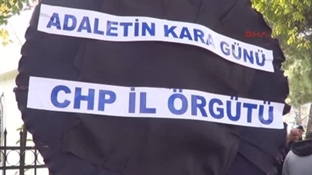 Samsun- Chp?liler Adliye Önüne Siyah Çelenk Bıraktı
