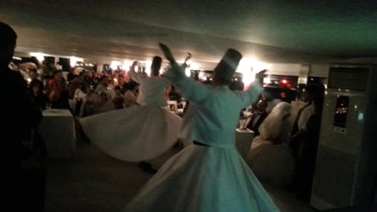 İSTANBUL BOĞAZI TEKNE TURUNDA İLAHİ EKİBİ SEMAZENLERİMİZ.