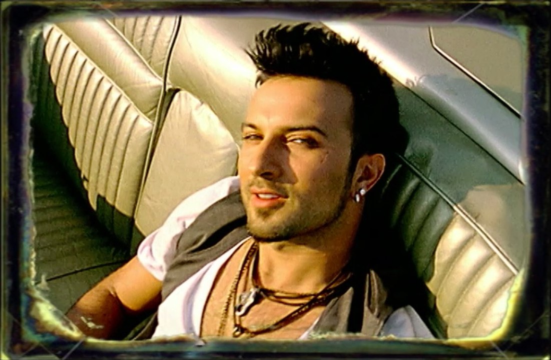 TARKAN - Arada Bir