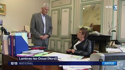 Dans le nord de la France, des clowns armés terrorisent des lycéens