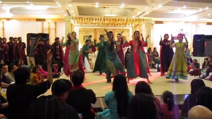 Twist Mehndi Dance( Maheen and Rehan's mehndi)