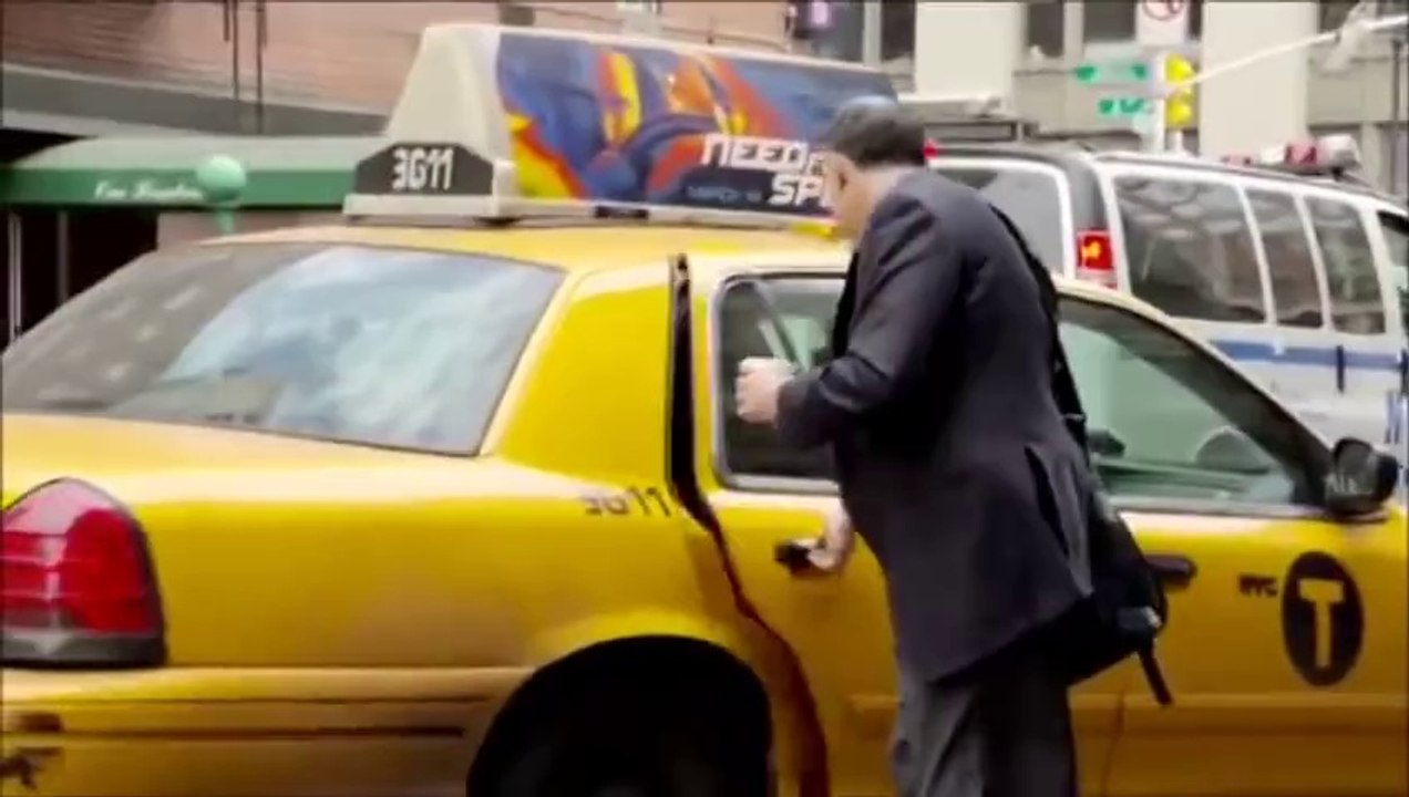 Caméra cachée _ un serpent dans le taxi !