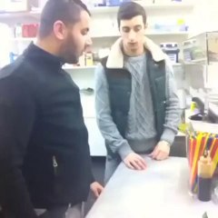 Pourquoi le lapin est bleu _