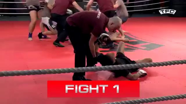 Combat MMA en équipe !