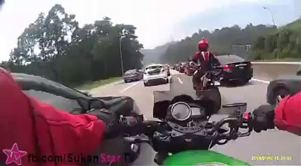 Bikers Do Emergency Brake To Avoid Karak Highway Accident