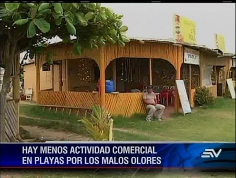 Colapso de tubería en Playas afecta al comercio por malos olores