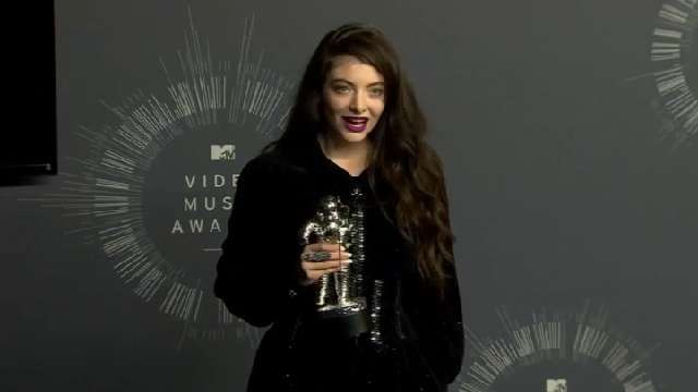 Lorde's 'Royals' Banned From S.F. Radio